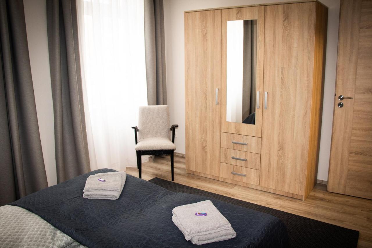 Loli Apartman Miskolc Exterior foto